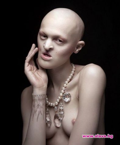 Плешива и беззъба Ето я най-грозната манекенка