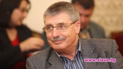 Синът на Сашо Дончев потроши кола за 250 хил.