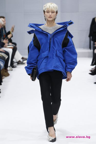 Демна Гвасалия представи първата си колекция за Balenciaga