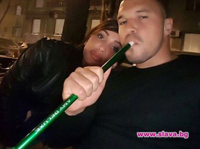 Божинов отлетя за Дубай с Биляна Дол