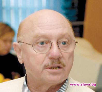 Стилист Капанов легна под ножа