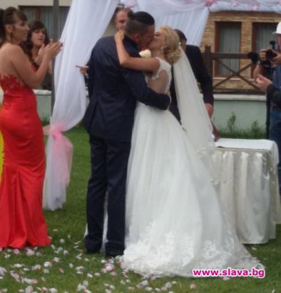 Нова сватба във фолк средите