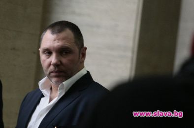 Баретата купува 4 дискотеки чрез Тодор Батков?