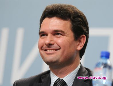 Найден Зеленогорски върти две любовници