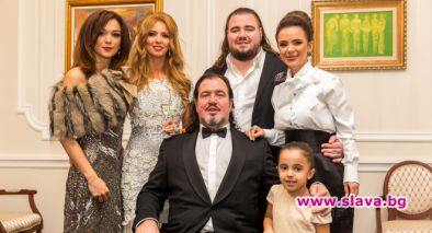 Мара в истерия, старият Гущеров пред фалит