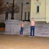 Рапърите Зипо и Слаш се облекчиха пред парламента