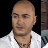 Сексидолът Стефан Митров заприлича на чичко