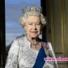 Защо кралица Елизабет II празнува два рождени дни?