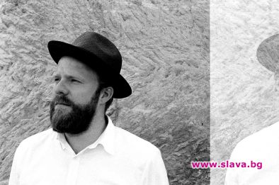 Отблизо с ALEX CLARE
