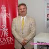 Хирургът оперирал Люси Иларионов идва в България