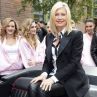 Оливия Нютън-Джон продължава битката с рака