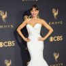 Тоалетите от наградите Emmy 2017
