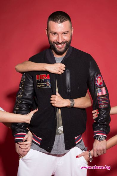 Alex P ходи по участия с Кораба-майка