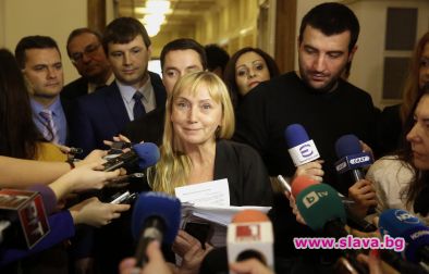 Елена Йончева представя документален филм за границата