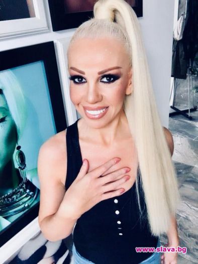 Луна: Тълпи от фенове се хвърлят в краката ми