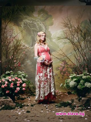 Кирстен Дънст потвърди бременността с висша мода