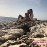 Преслава пъчи коремче на плажа