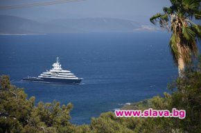 Олигарх губи яхта за $½ млрд., дължи още 146 млн. на екссъпругата си