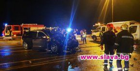 Дъщерята на олигарха Зоров премаза двама чистачи на Околовръстното шосе