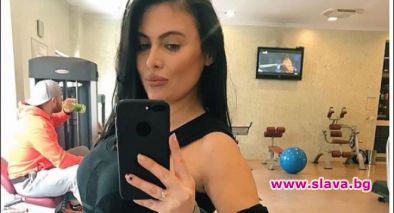 Клюкарката Лили отчаяно се мъчи да отслабне