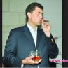 Милен Велчев плаща по 50 лева за 4 бири