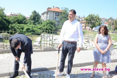 Кмет спести 119 027 лв. за година при 20 бона заплата