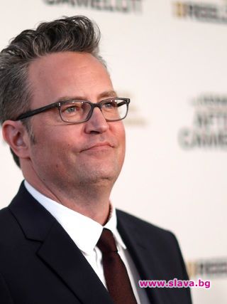 Оперираха по спешност Матю Пери