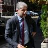 Беър Грилс съзнателно нарушава правилата, за разлика от патриотичното хоро, смята Димов