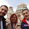 Хекимян заживя с майка си и баща си