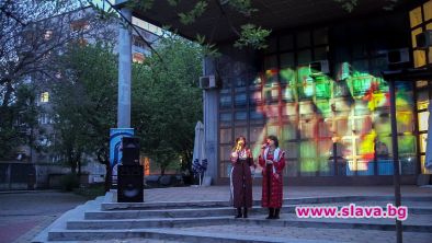 Гласът на Соня Йончева оглася междублоковите пространства в Пловдив