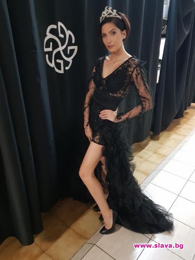 Ромина Андонова пак модел