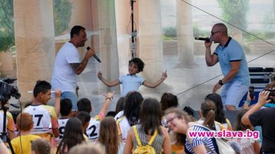 Отборът на сърцето с благотворителен мач