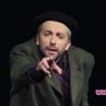 Мариус слиза от сцената