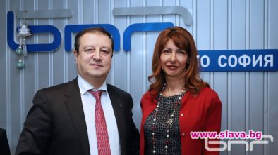 Жени ръководят 42% от банките и застрахователните компании у нас