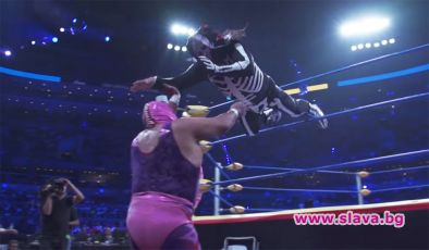 Легенда в кеча не се пребори за живота си след падане от ринга