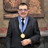 Проф. Любомир Стойков с почетен знак на Софийския университет