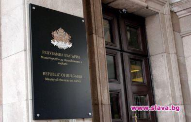 Линията за психологическа помощ към МОН прегря