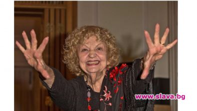 Татяна Лолова спаси припаднала жена