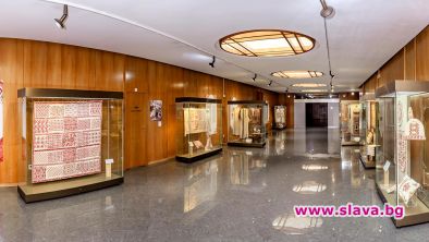 Везмото на Виола Каравелова на изложба в НИМ