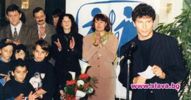 Картина за 10 000 лв. от колекцията на Краси Балъков на търг за SOS Детски селища