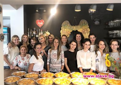  Ирина Тенчева черпи жени с ракия