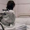 Бой с пръчки и връзване с вериги в българските психиатрии