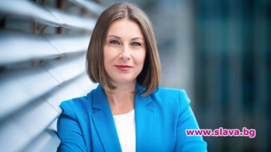 Управителят на Нова си тръгна заедно с Домусчиеви