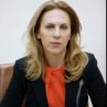 Марияна Николова иска служителите по морето и летищата да бъдат ваксинирани до лятото