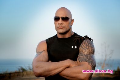 Скалата пуска своя линия дрехи