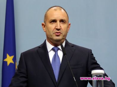 Синът на Радев НЕ е задържан и НЕ е бил в заведение