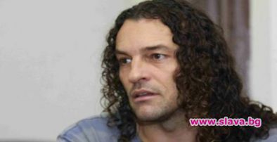 Икебаната пита Банов: Имам пет награди на „Орфея“, защо не съм в списъка за парите?