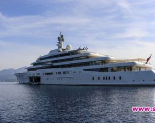 Първи снимки на яхтата на Абрамович, най-скъпата в света