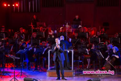 Васил Петров тръгва на турне през юни