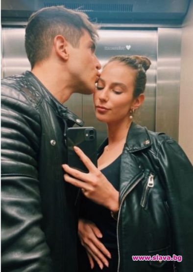 Иво Аръков показа гаджето си